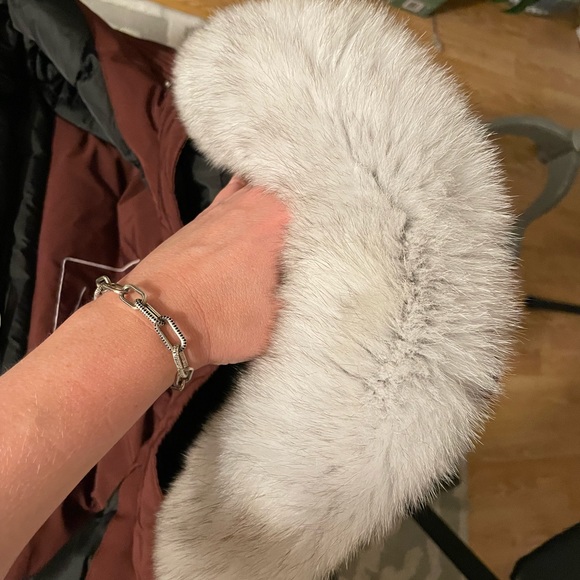 Burgundy Moose knuckles kid’s winter jacket - Picture 8 of 8